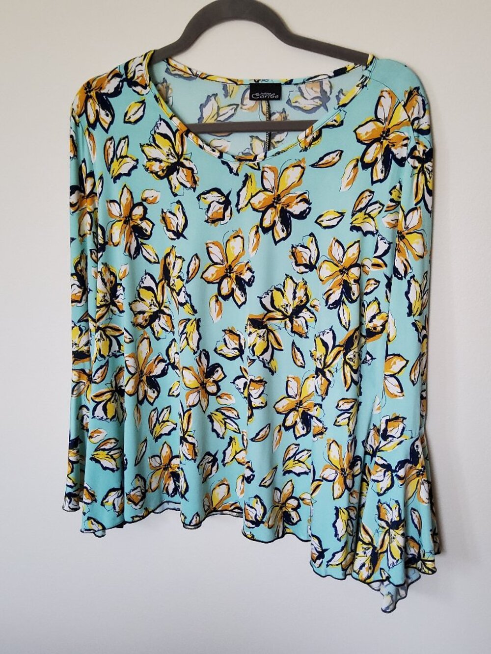 Flutter sleeve top floral top size 1X